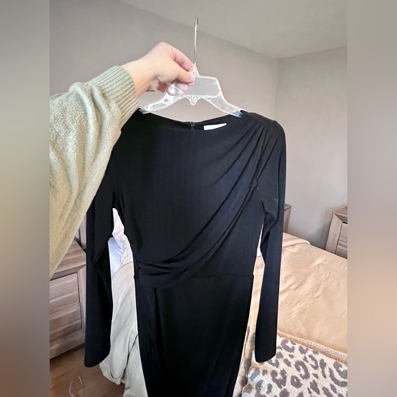 Black H&M bodycon style dress (small) - Picture 5 of 5